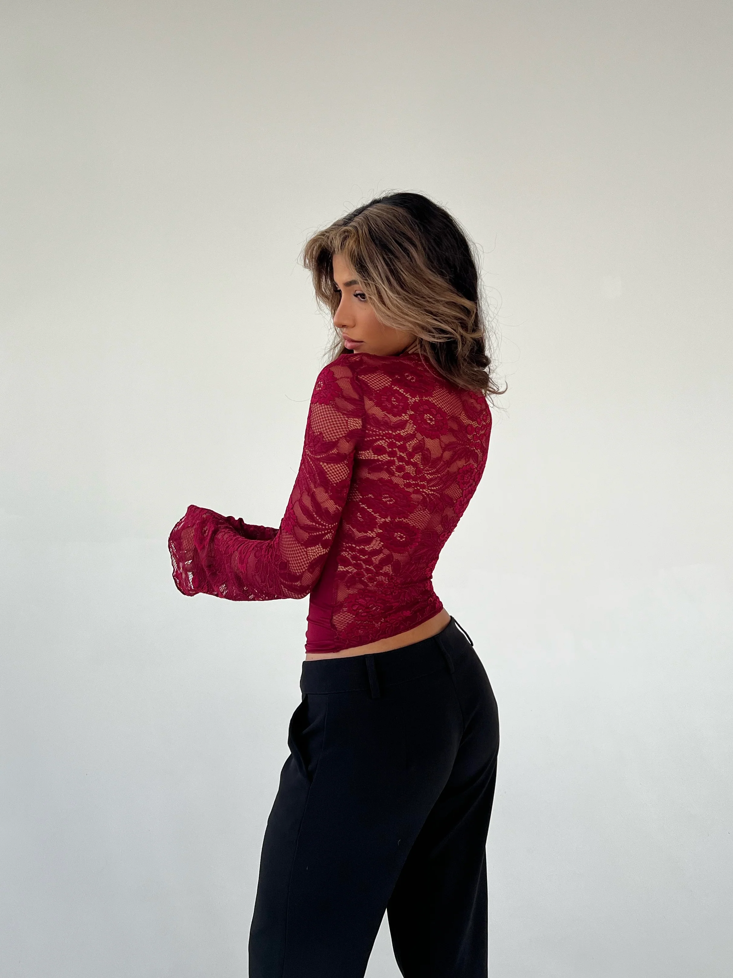Lara Lace Long Sleeve Top - dunkelrot - Image 5
