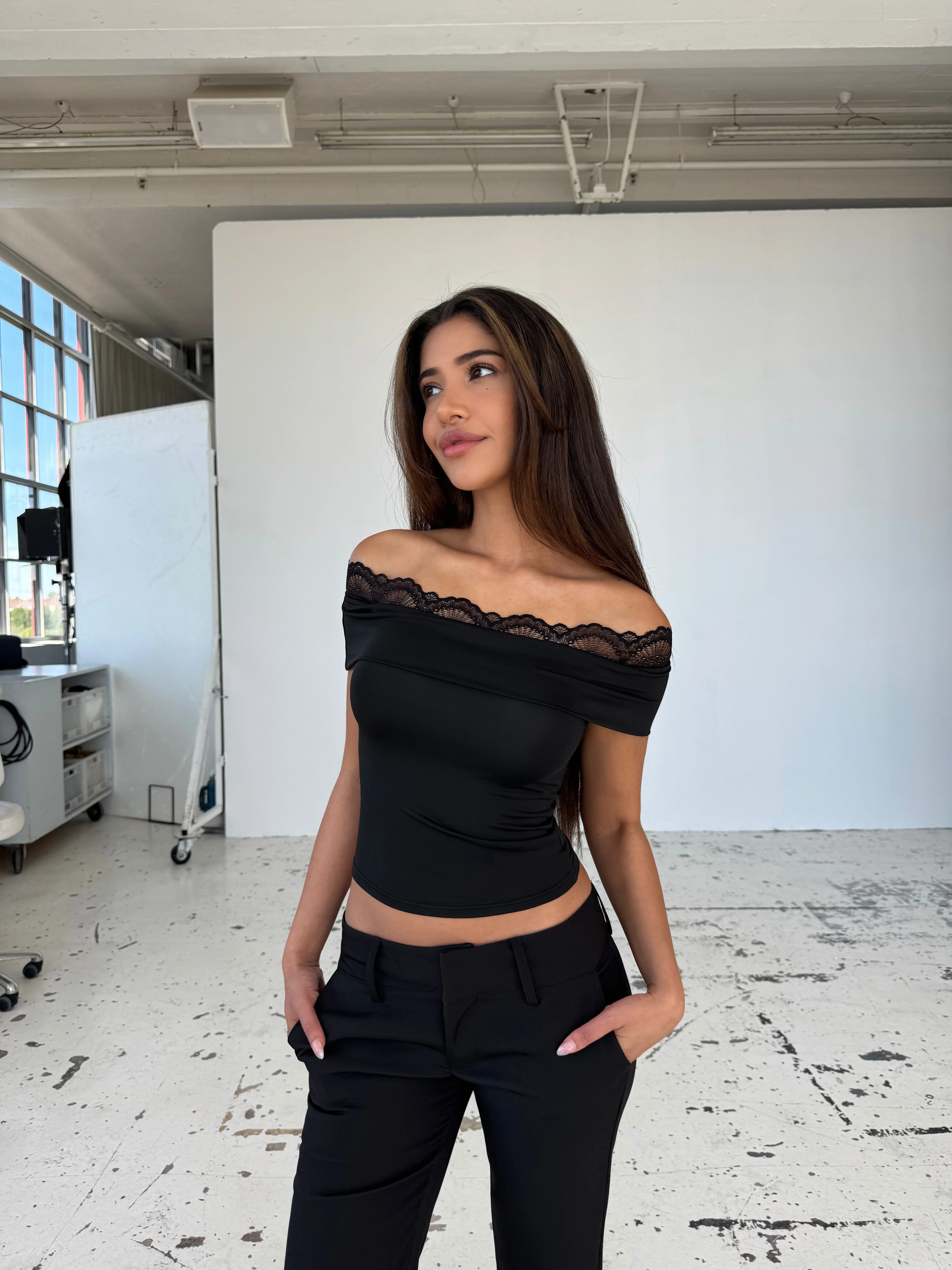 Leda Lace Top - Schwarz - Image 6