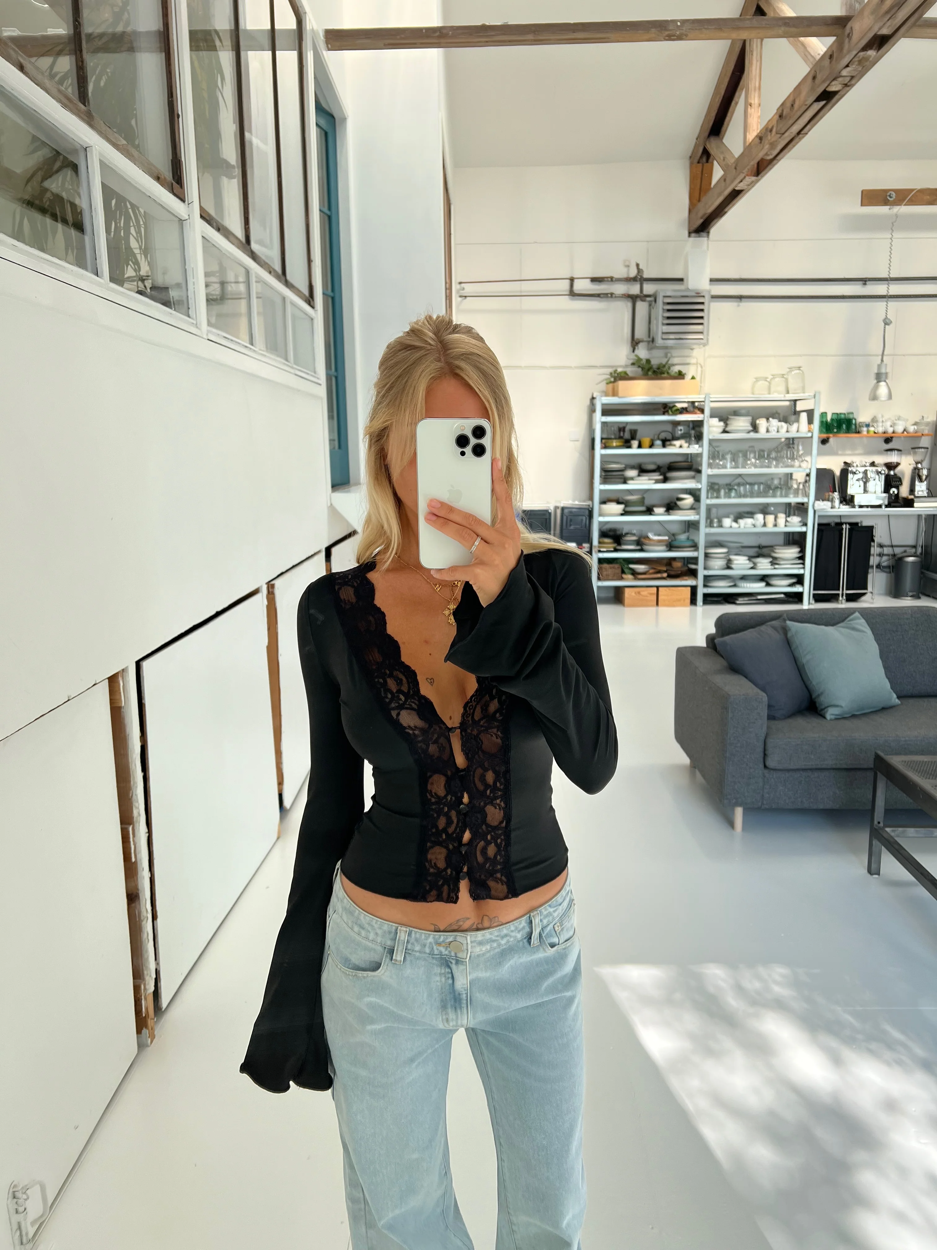 Pretty Luna Basic Top - Schwarz - Image 4