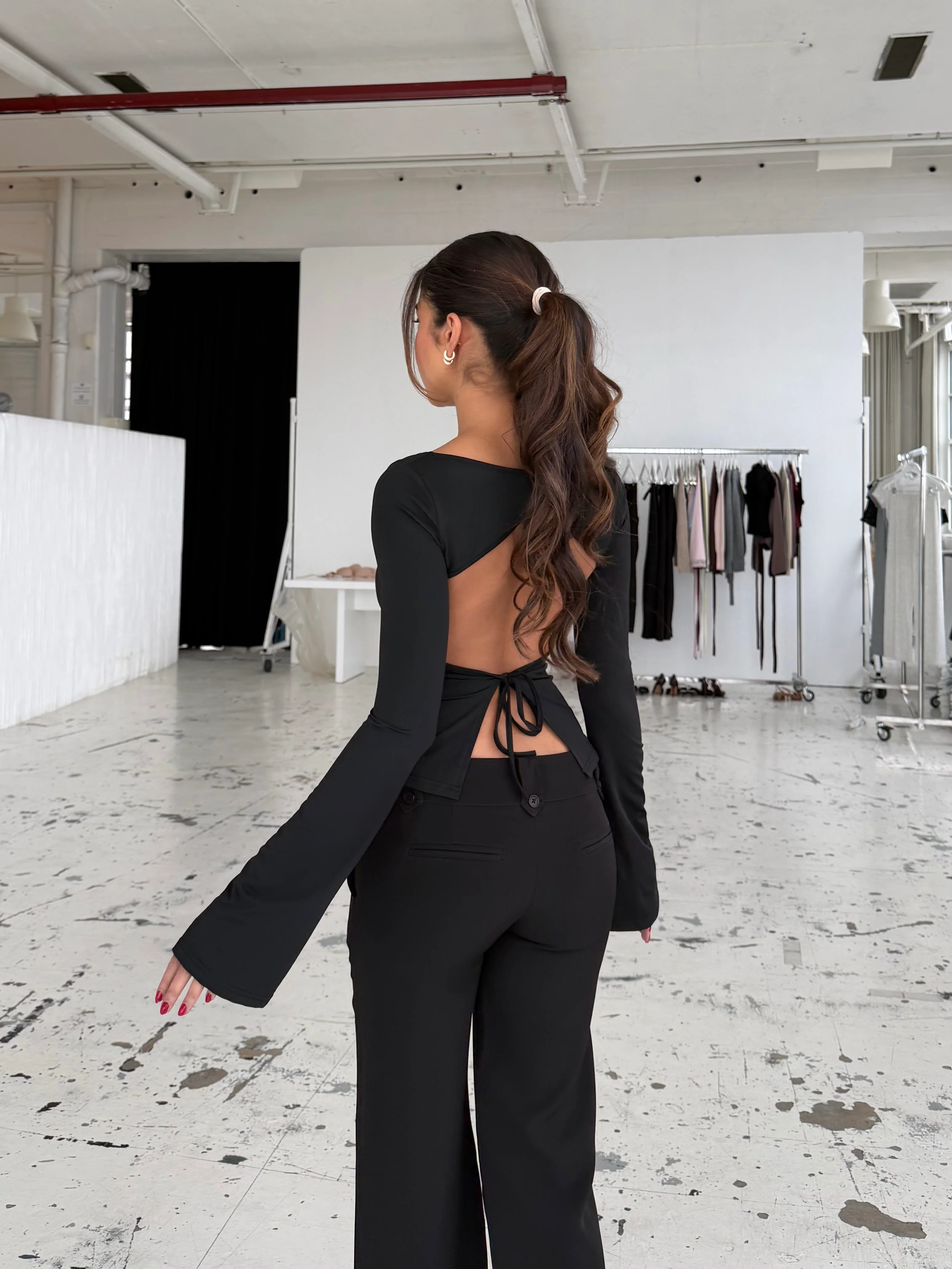 Rhea Long Sleeve Top - Schwarz - Image 4