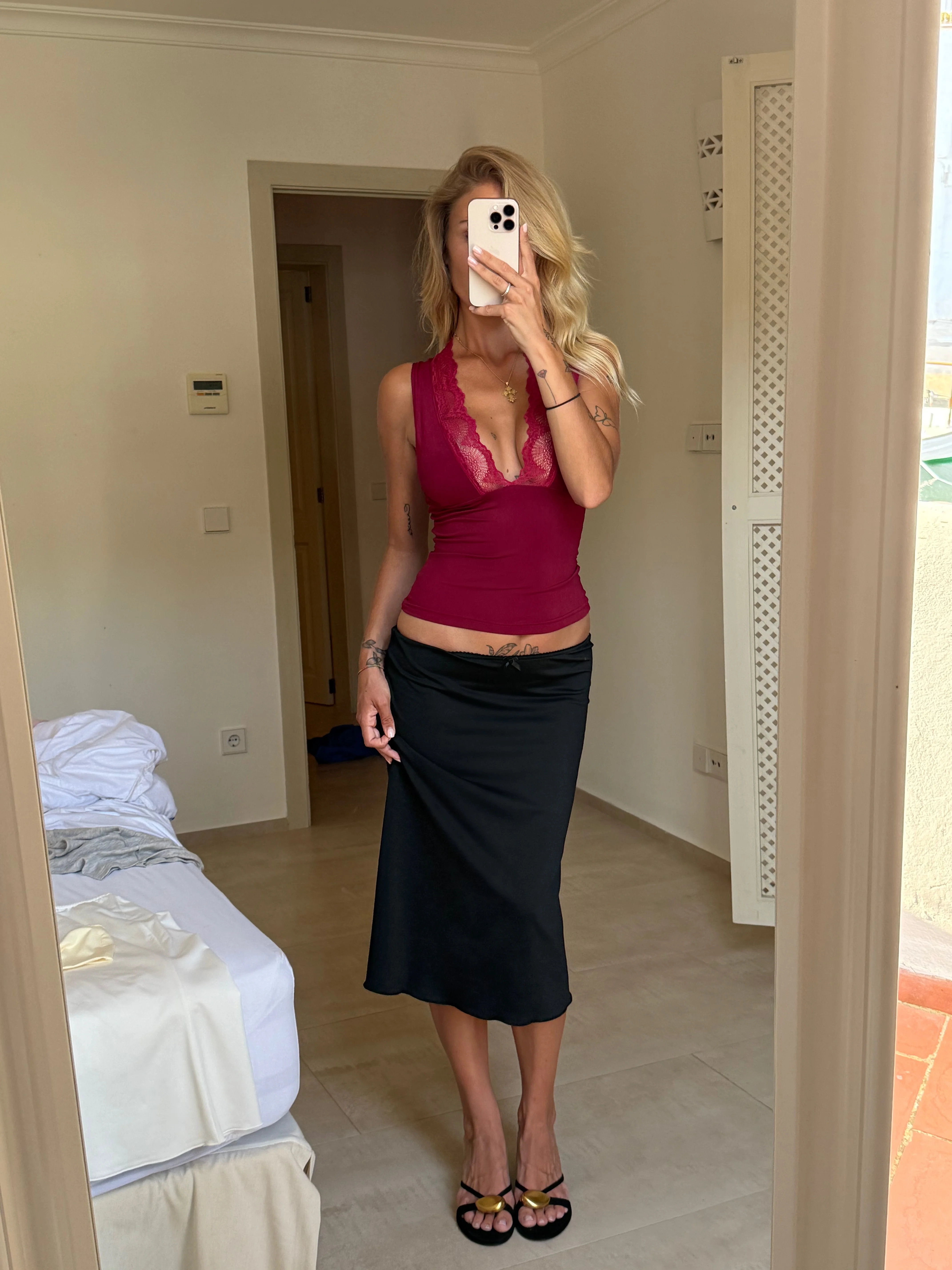 Lucia Basic Lace Top - Dunkelrot - Image 5