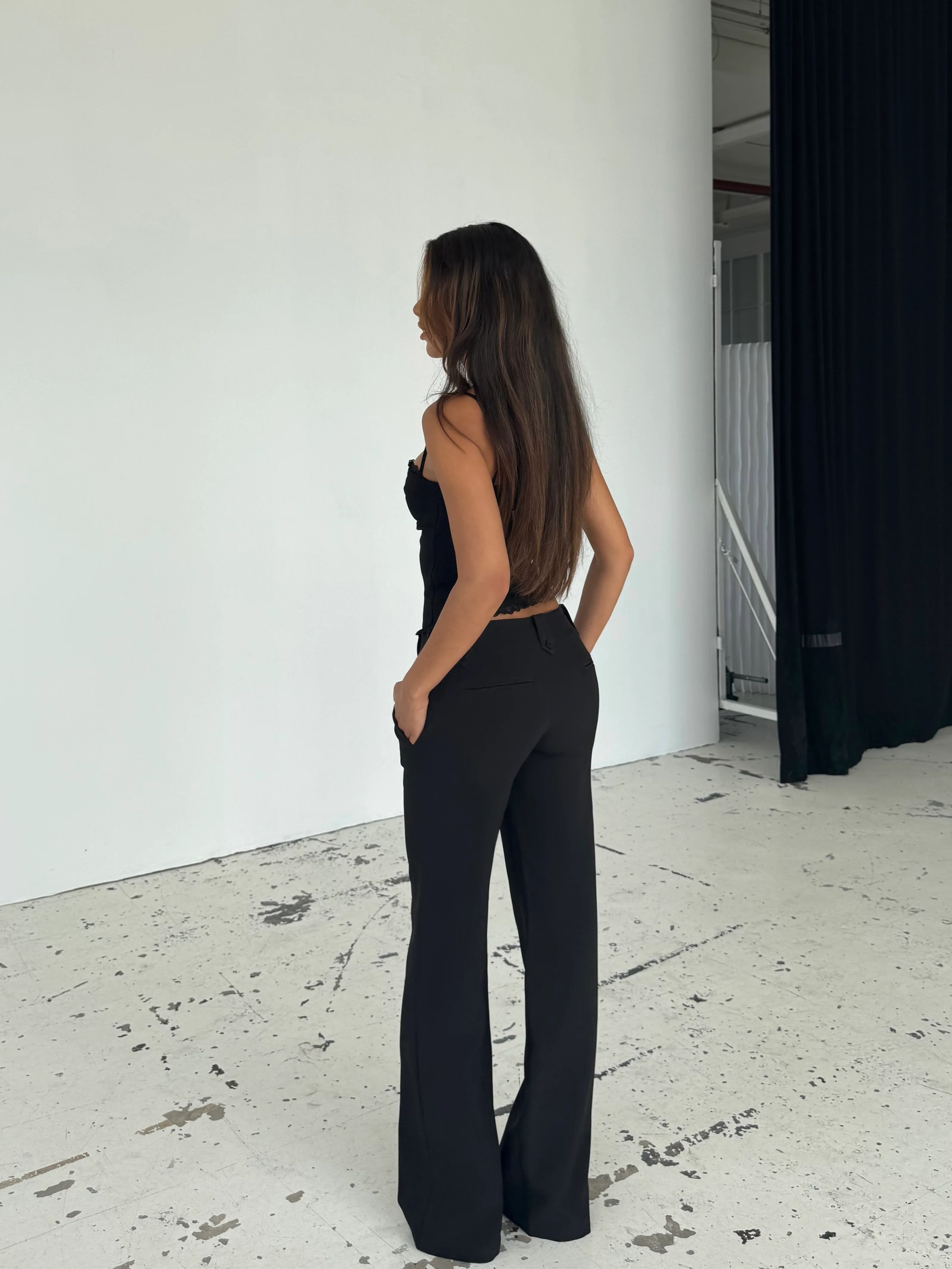 TALL Button Low Waist Hose – Schwarz - Image 2