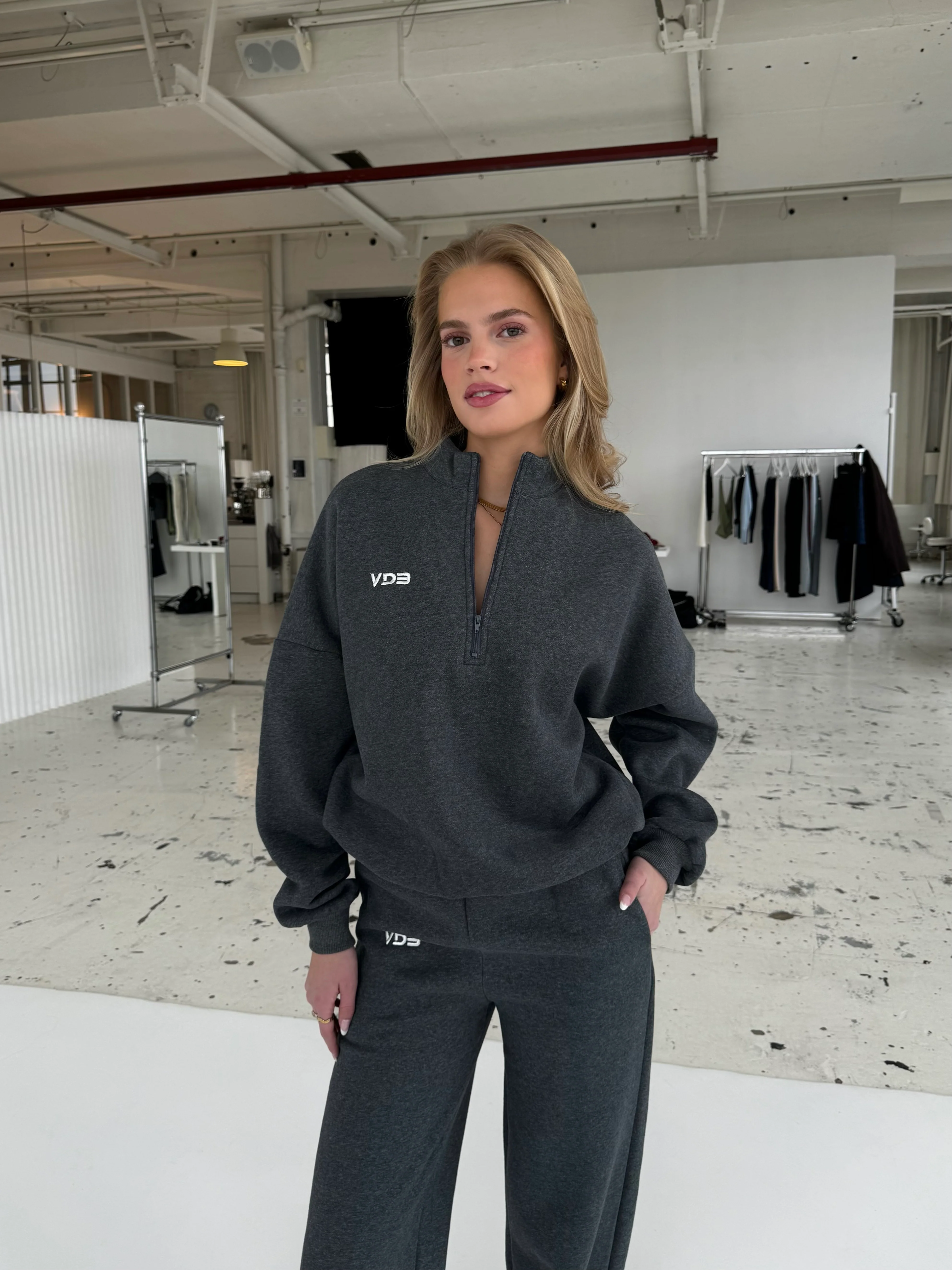 VDB Zipper Sweatshirt - dunkelgraues Mehl